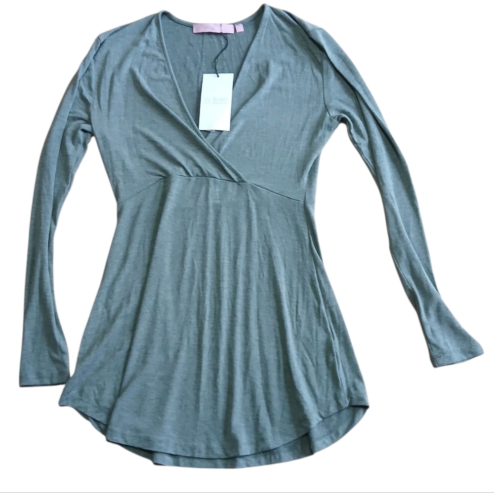 Boho Women's Size Small Gray V-Neck Long Sleeve Top